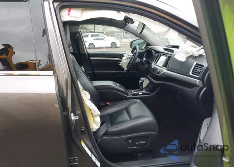 2018 Toyota Highlander Xle from USA, damaged, VIN 5TDJZRFH8JS544658